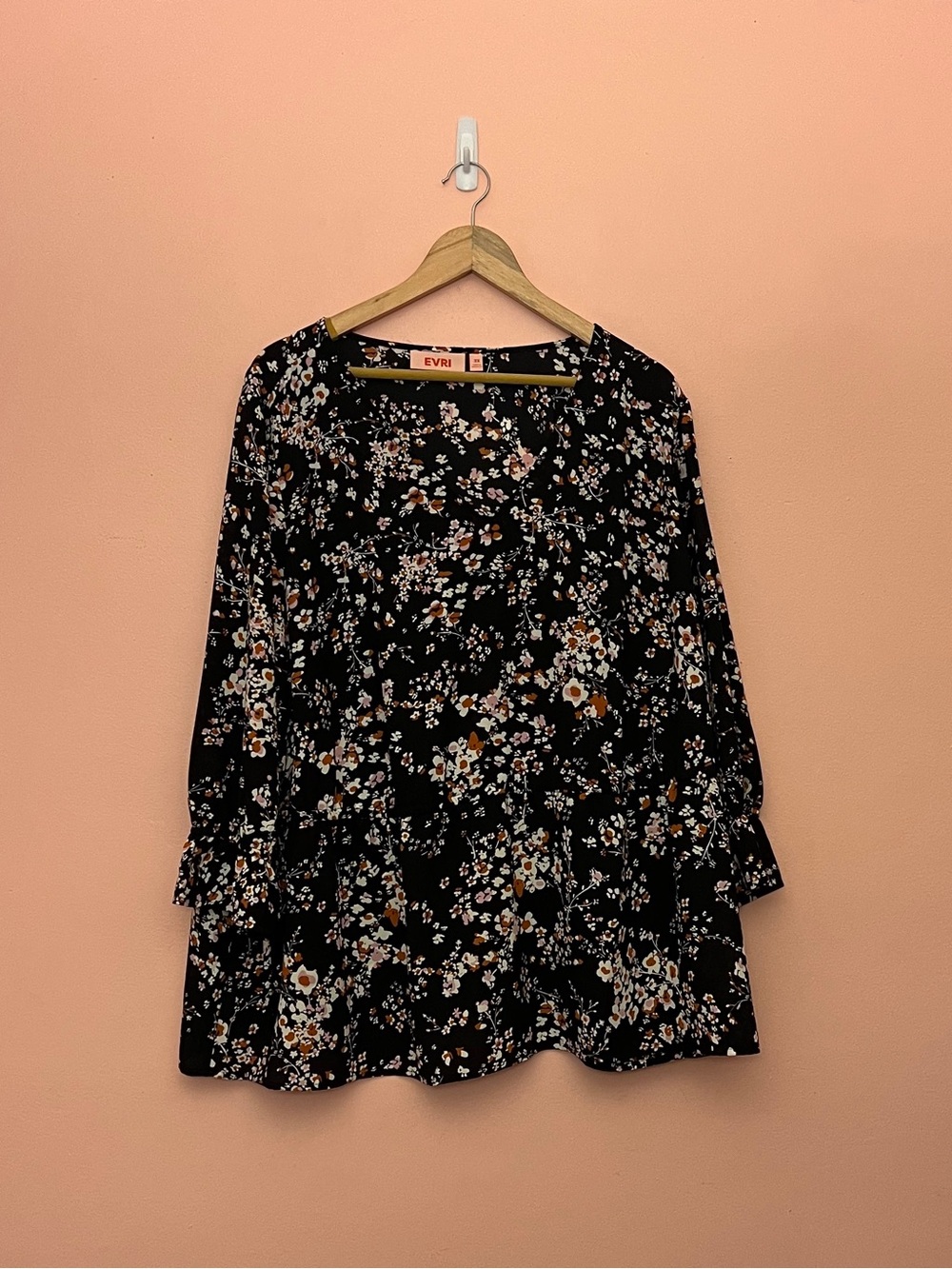 NWT Evri Black Floral Lightweight Blouse 3X